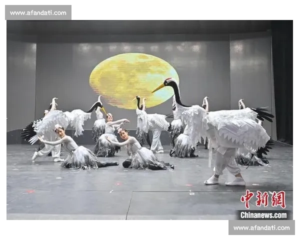 鹤类比赛盛况:展示优雅舞姿与灵动飞翔的精彩时刻